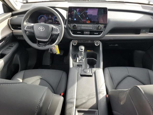 2025 Toyota Grand Highlander le