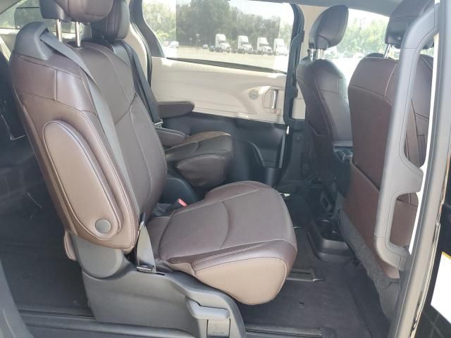 2024 Toyota Sienna Limited