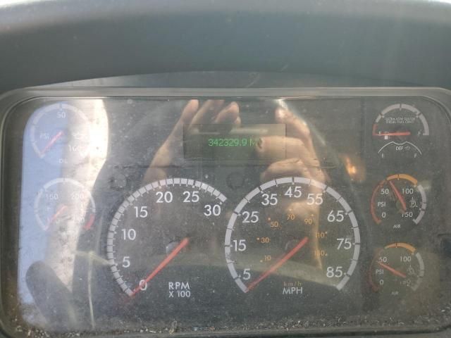 2018 Freightliner M2 106 MED-Expeditor Truck