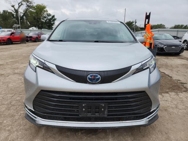 2022 Toyota Sienna
