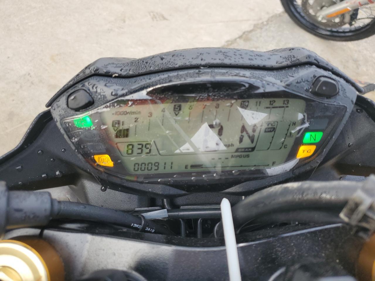 2023 Suzuki GSX-S750 M