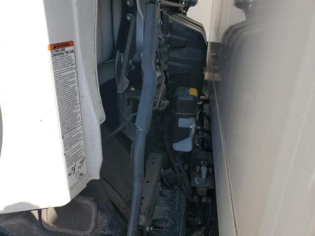 2020 Hino 195