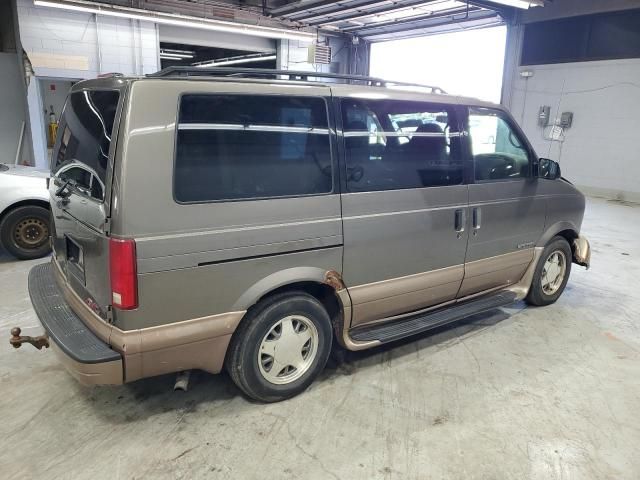 2000 GMC Safari XT