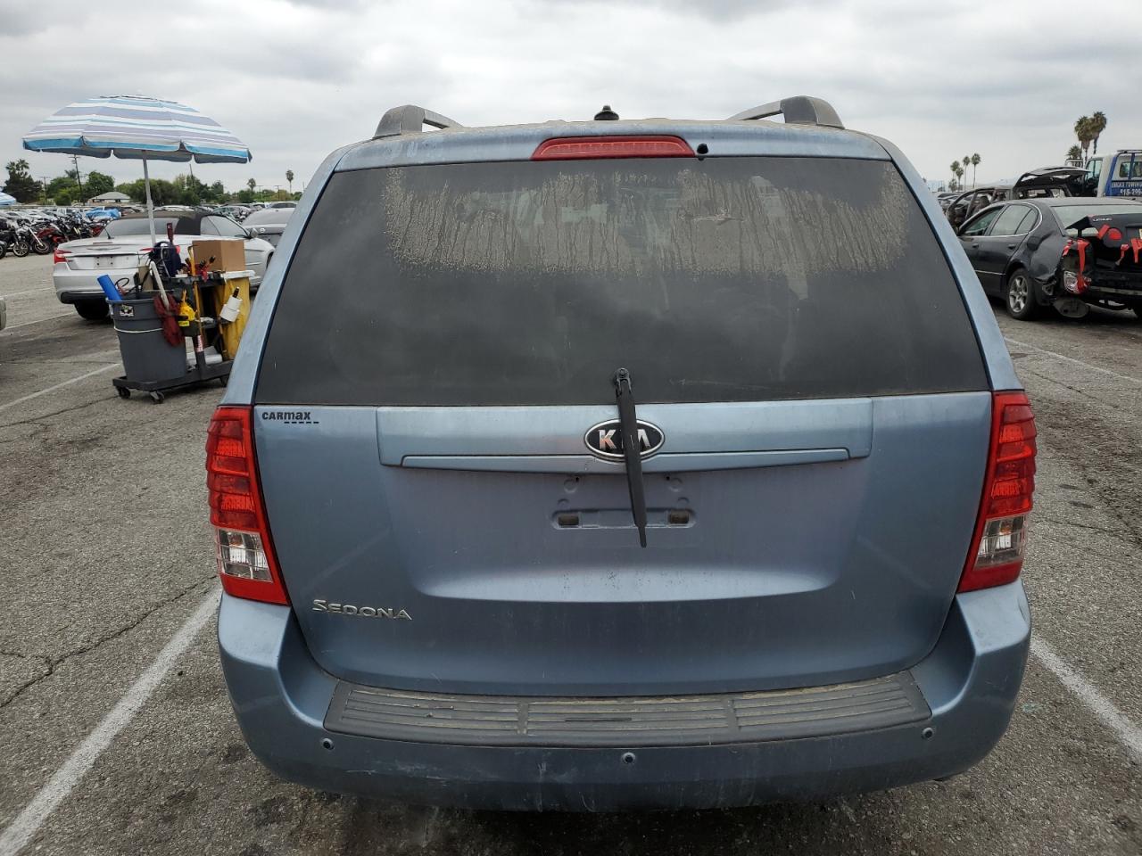 2012 KIA Sedona lx