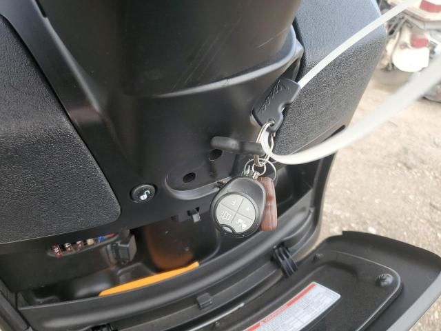 2022 Vespa GTS 300
