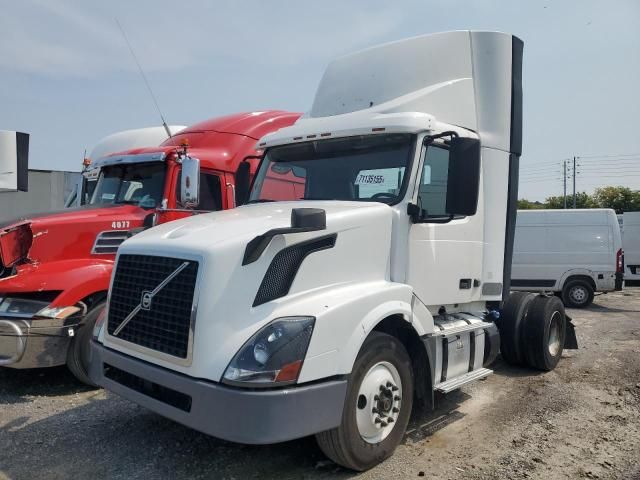 2016 Volvo VNL Semi Truck
