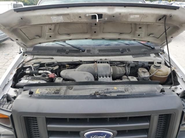 2010 Ford Econoline E350 Super Duty Van