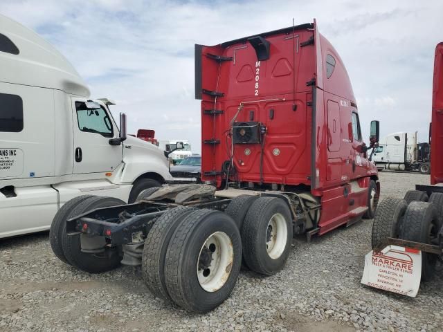 2018 Freightliner Cascadia 125 Semi Truck