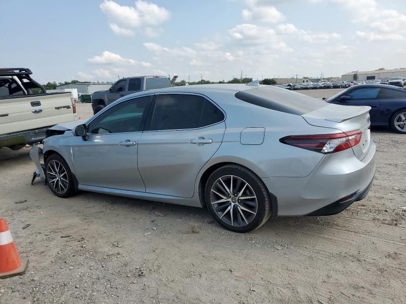 2022 Toyota Camry XLE