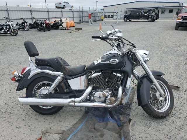 2002 Honda VT750 CDB