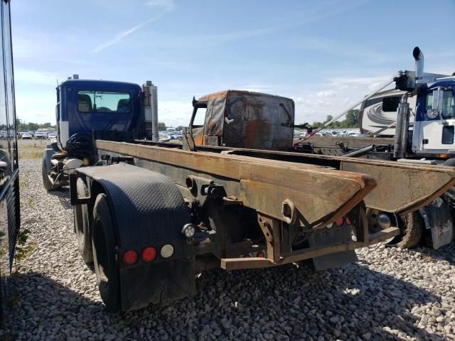 2010 Mack 800 GU800-Trucks Semi Truck
