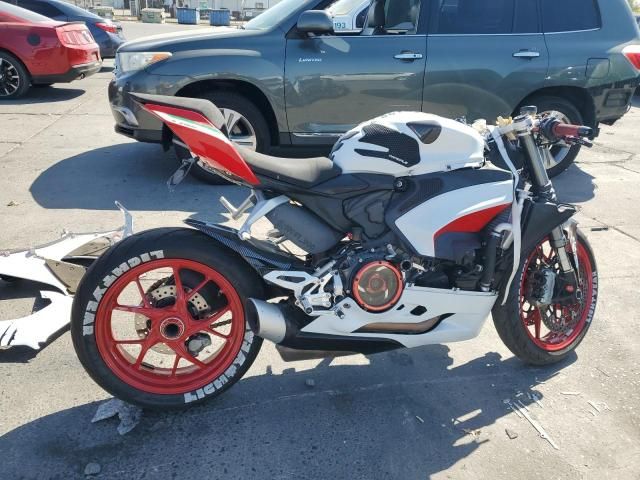 2021 Ducati Panigale V2