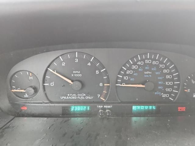 1997 Plymouth Voyager SE