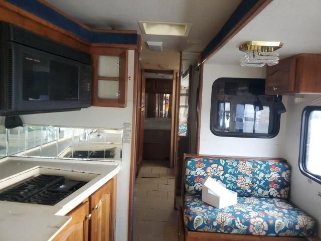 2000 Freightliner Chassis X Line Motor Home