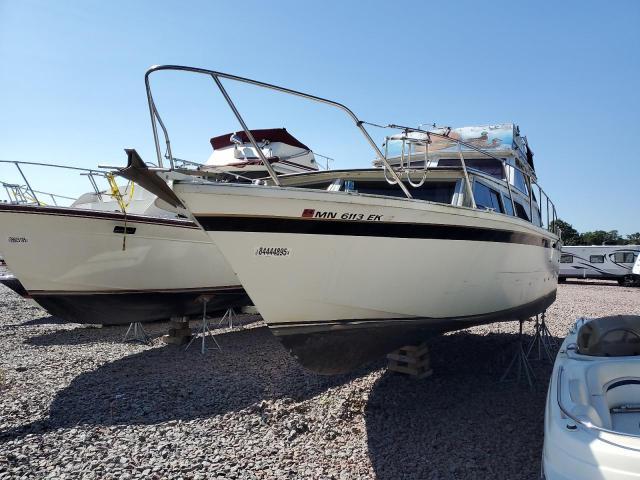 1974 Carver Yachts Boat
