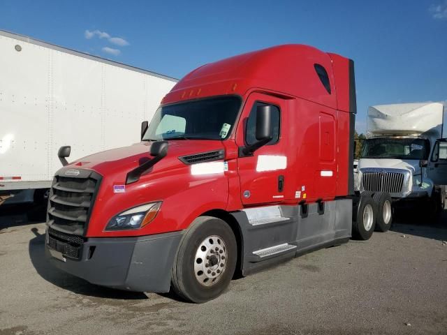2020 Freightliner Cascadia 126 Semi Truck