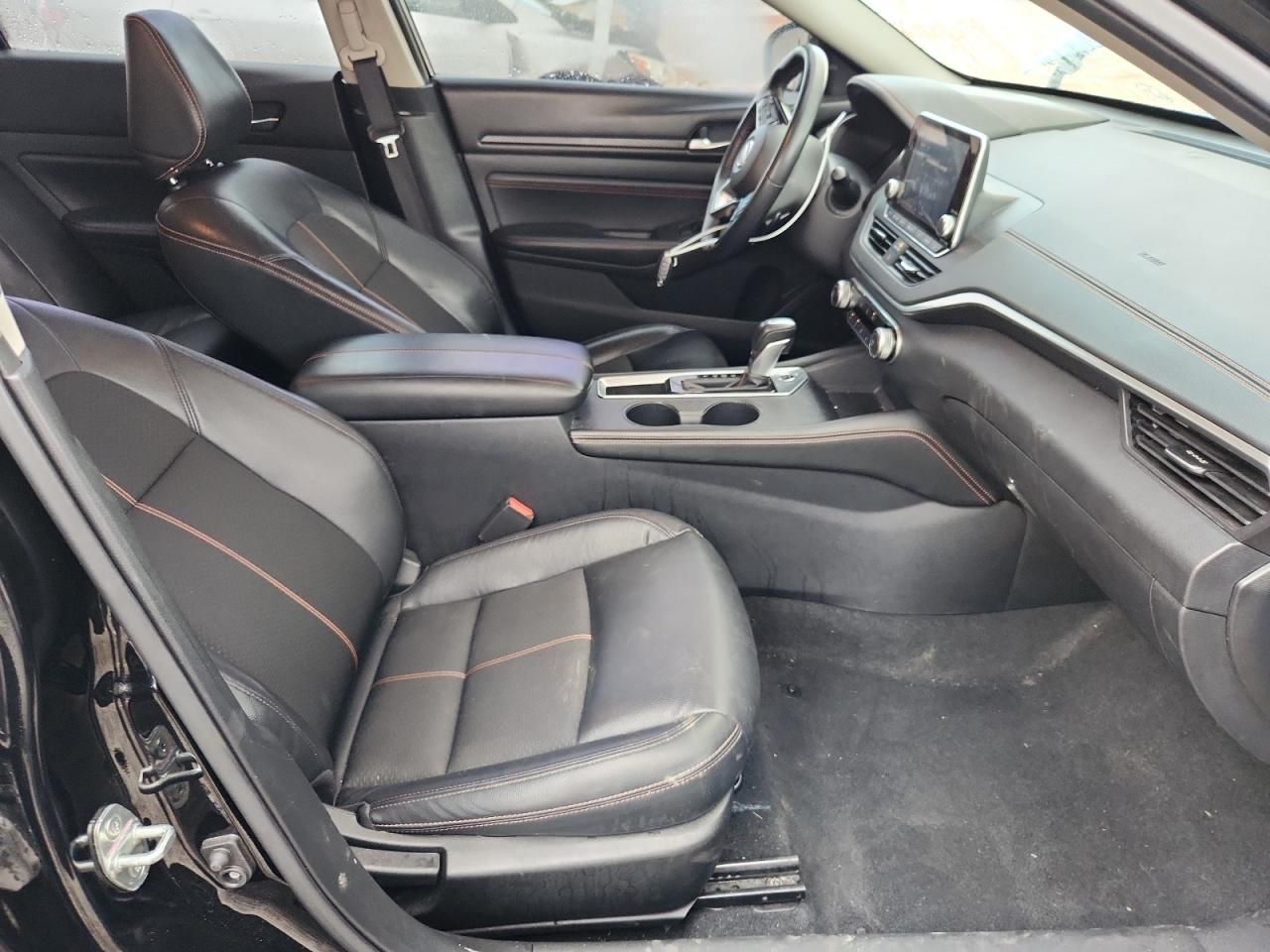 2021 Nissan Altima sr