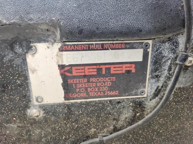 2004 Skeeter Boat