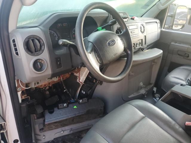 2009 Ford Econoline E350 Super Duty Van