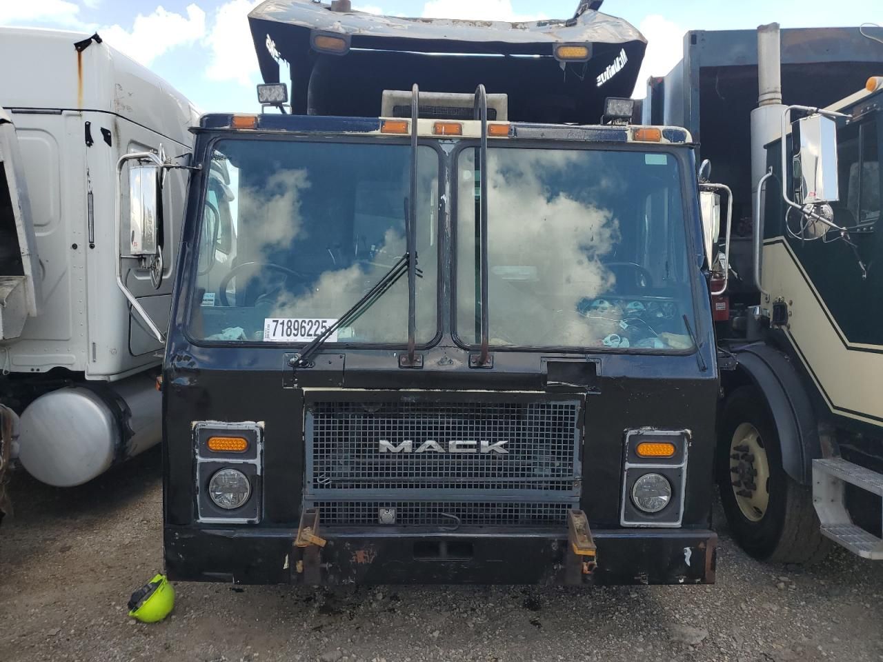2007 Mack 600 LE600-Trucks Utility / Service TRU