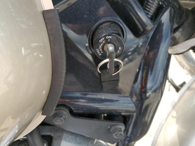 2006 Yamaha XVS1100 A