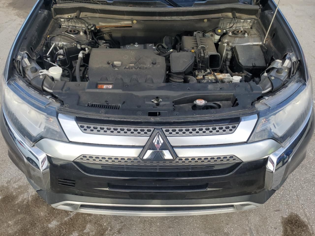 2019 Mitsubishi Outlander se