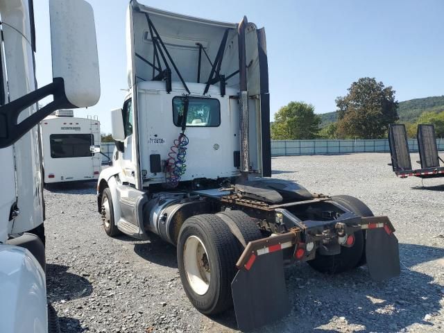 2016 Peterbilt Tractor 2016 Peterbilt 579 Semi Truck