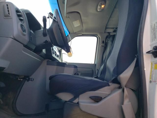 2013 Ford Econoline E250 Van