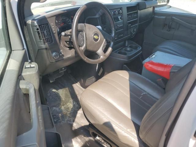 2020 Chevrolet Express G2500