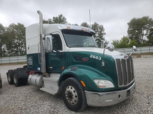 2017 Peterbilt Tractor 2017 Peterbilt 579 Semi Truck