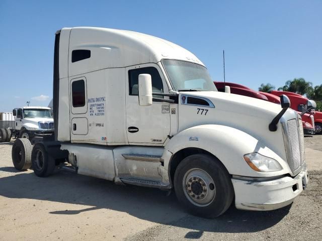 2019 Kenworth T680 Semi Truck