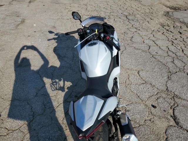 2025 Kawasaki EX500