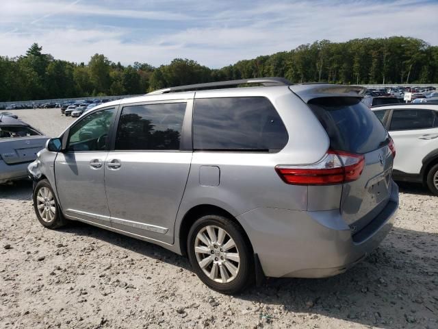 2017 Toyota Sienna LE