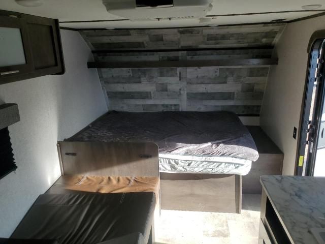 2022 Keystone 2022 Coleman Lantern LT-RVS Camper
