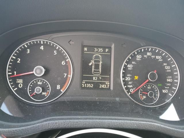 2014 Volkswagen Passat SE