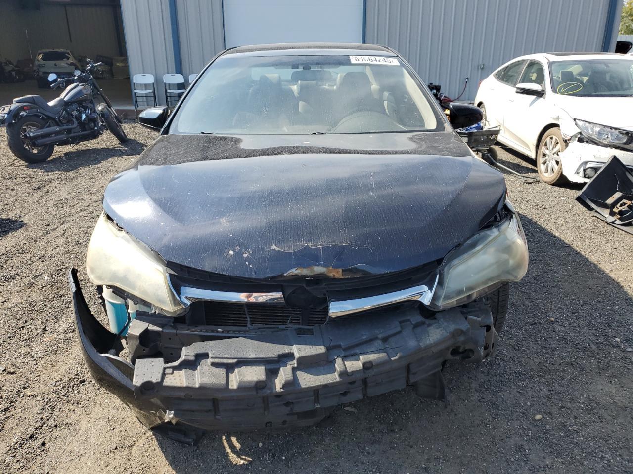 2015 Toyota Camry le