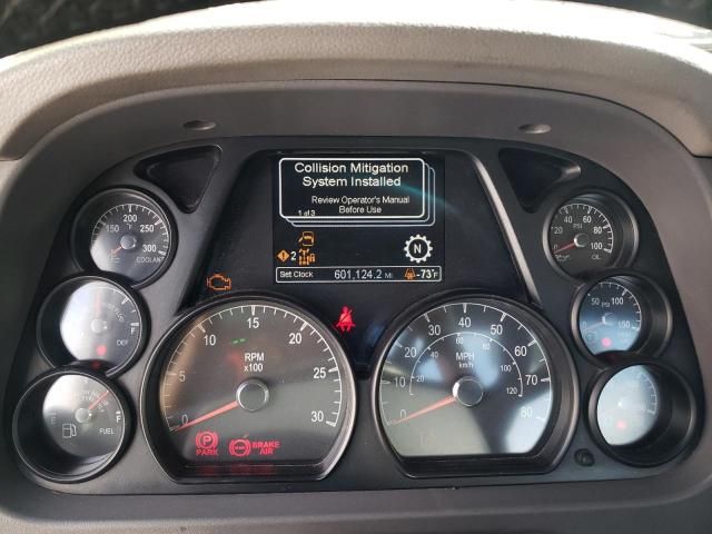 2016 Peterbilt Tractor 2016 Peterbilt 579 Semi Truck
