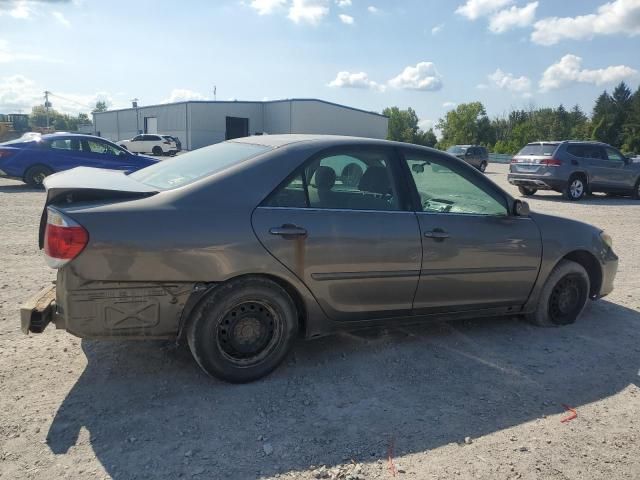 2005 Toyota Camry LE