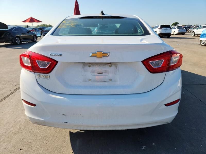 2018 Chevrolet Cruze LS
