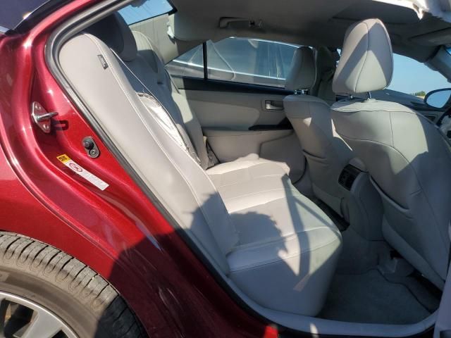 2015 Toyota Camry Hybrid