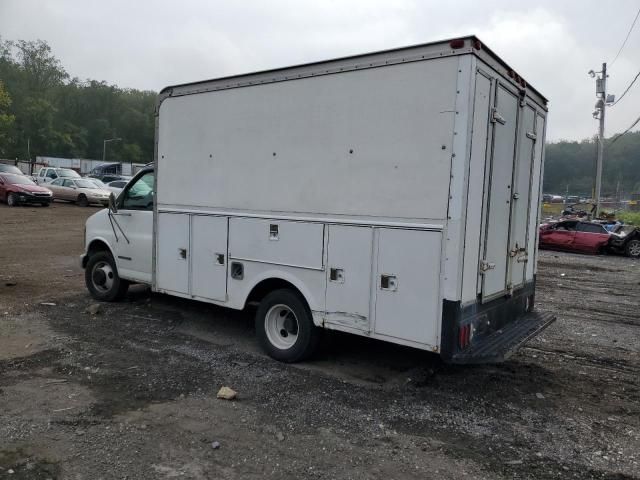 2001 GMC Savana Cutaway G3500