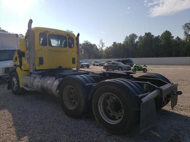 2014 Peterbilt 579 Semi Truck
