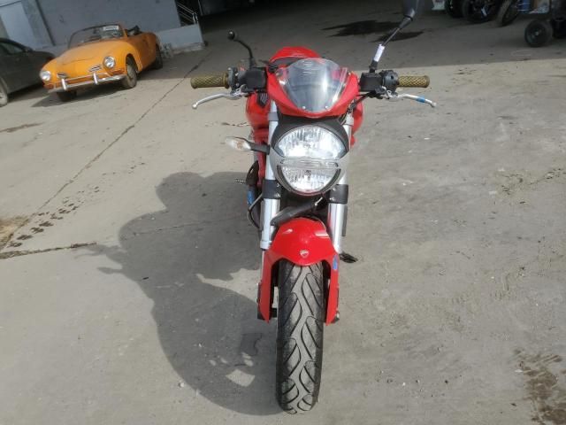 2011 Ducati Monster 696