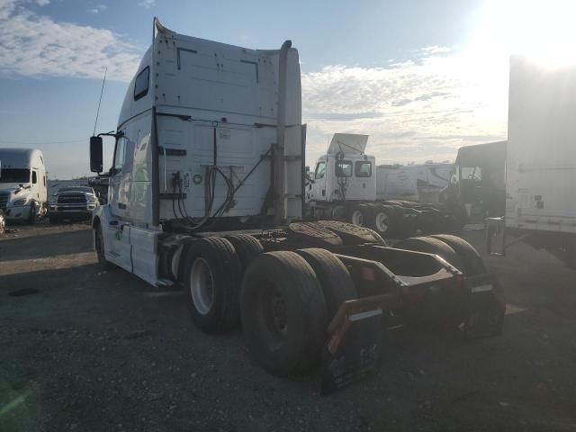 2017 Volvo VNL Semi Truck