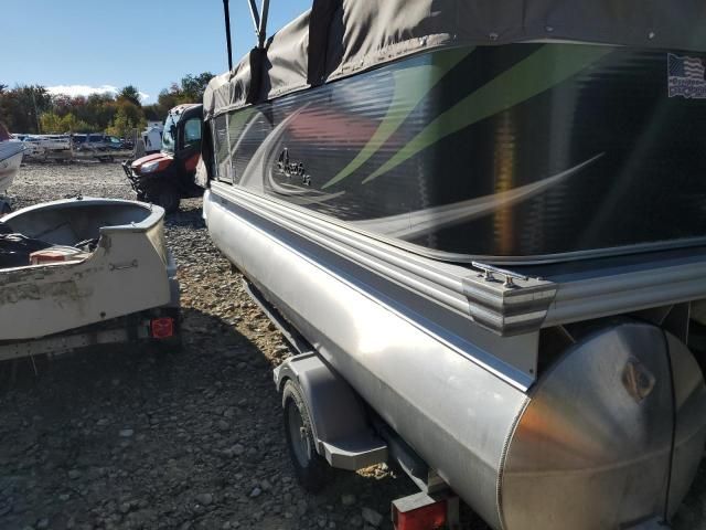 2014 Apex Qwest LS 816-Boat