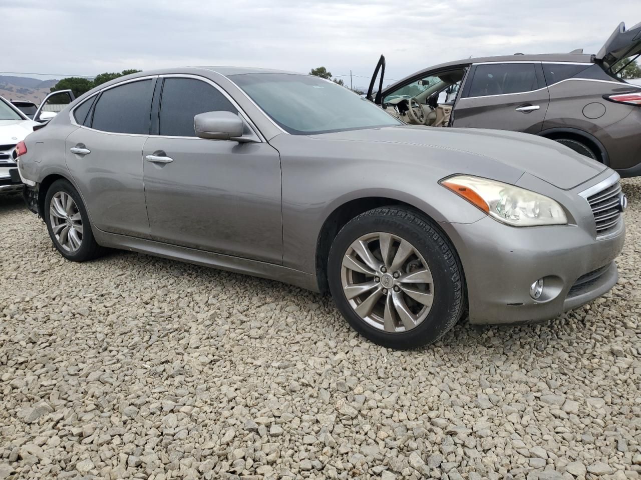 2013 Infiniti M37
