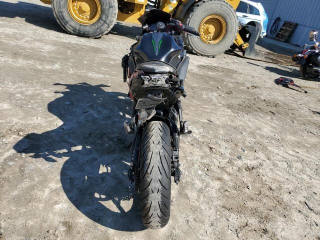 2022 Kawasaki EX650 M