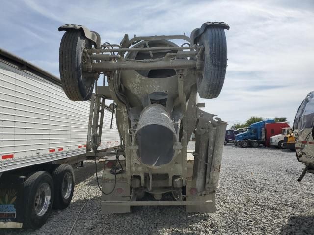 2005 International 5500I Ready MIX Truck