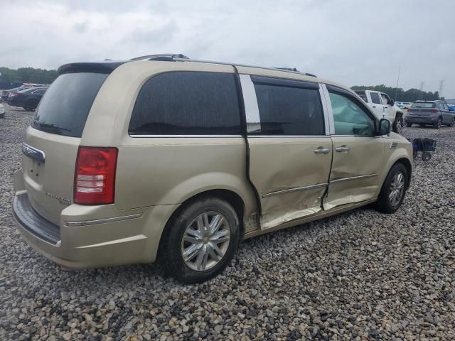 2010 Chrysler Town & Country Limited
