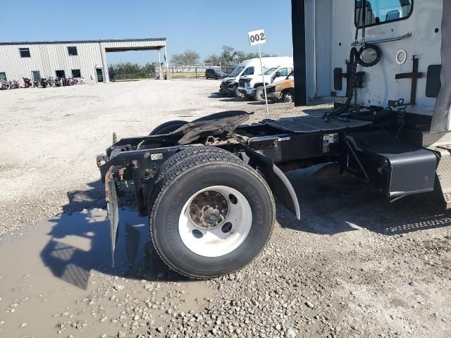 2017 Kenworth T680 Semi Truck